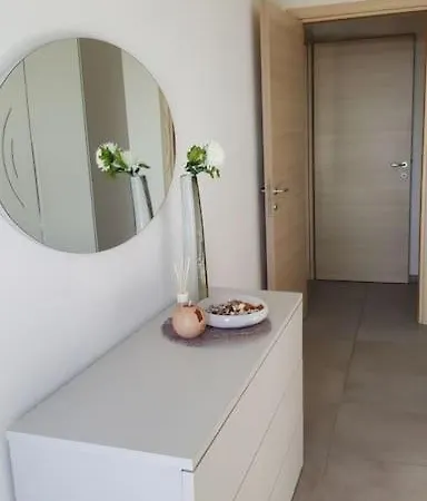 Con Terrazza Cabras